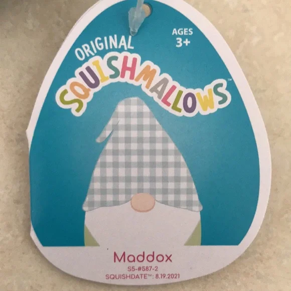 Maddox the Easter gnome squishmallow - Picture 5 of 6